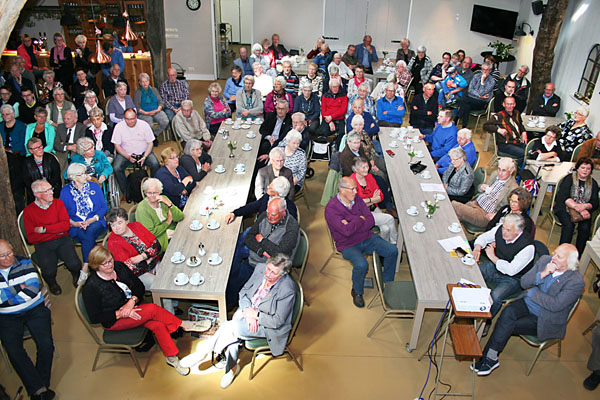 img 0599 volle zaal 600